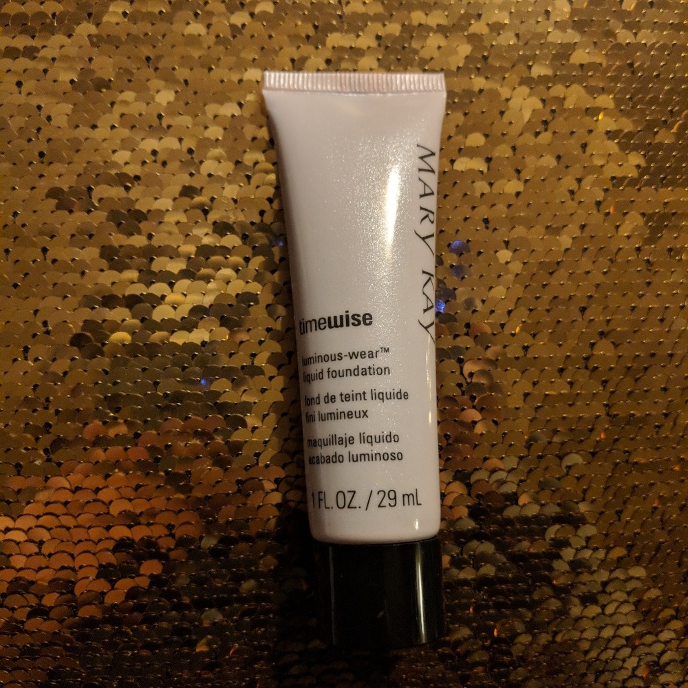 BRONZE 7 Mary Kay foundation.